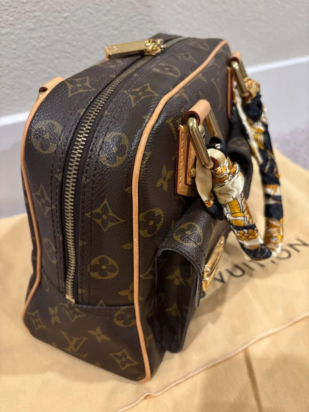 Louis Vuitton Manhattan PM Handbag Brown Monogram Canvas